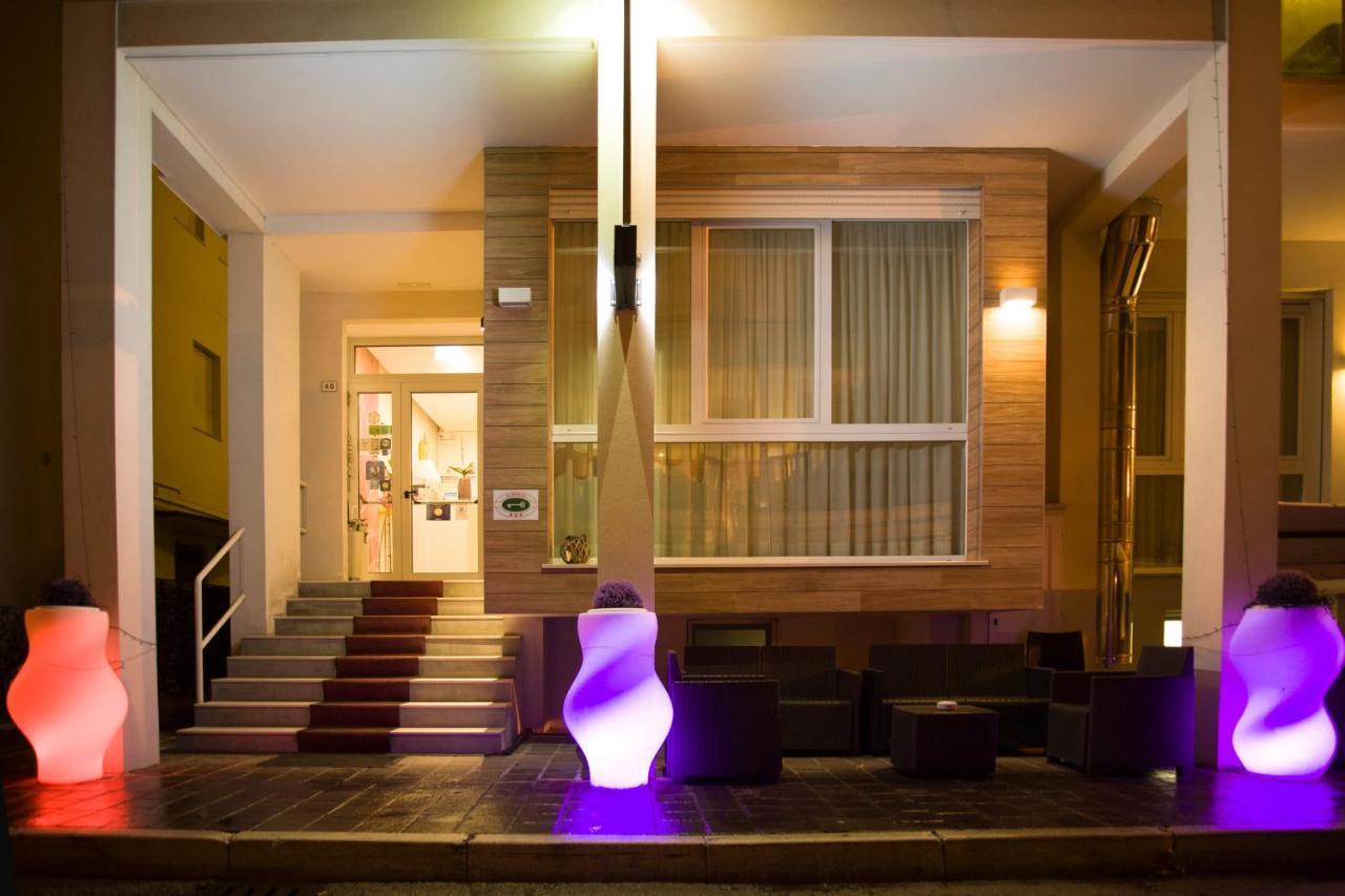 Hotel Villa Enea Cattolica Exterior photo